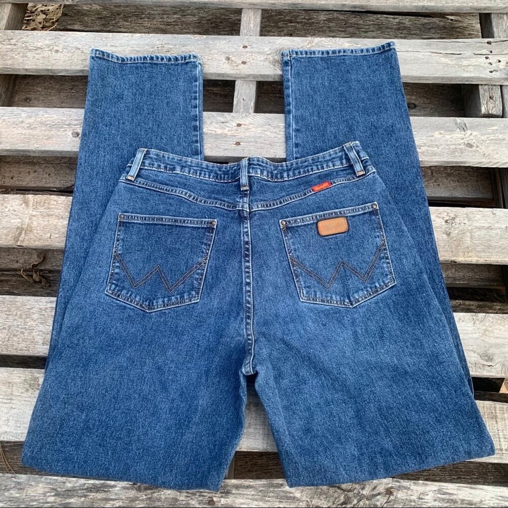 Retro Wrangler high rise stretch wedgie jeans 11/12x36